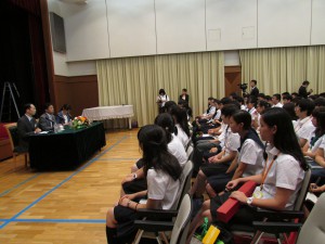 韓公使の講義