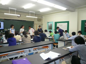 ３年韓国派遣生徒による授業
